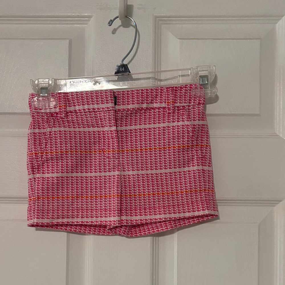 Vineyard Vines Pink and Orange Patterned Short. Size 5. Perfect for the beach!